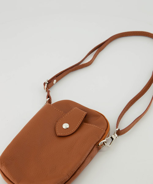 Tyler - Classic Grain - Crossbody bags - Brown - Cognac D17 - Silver