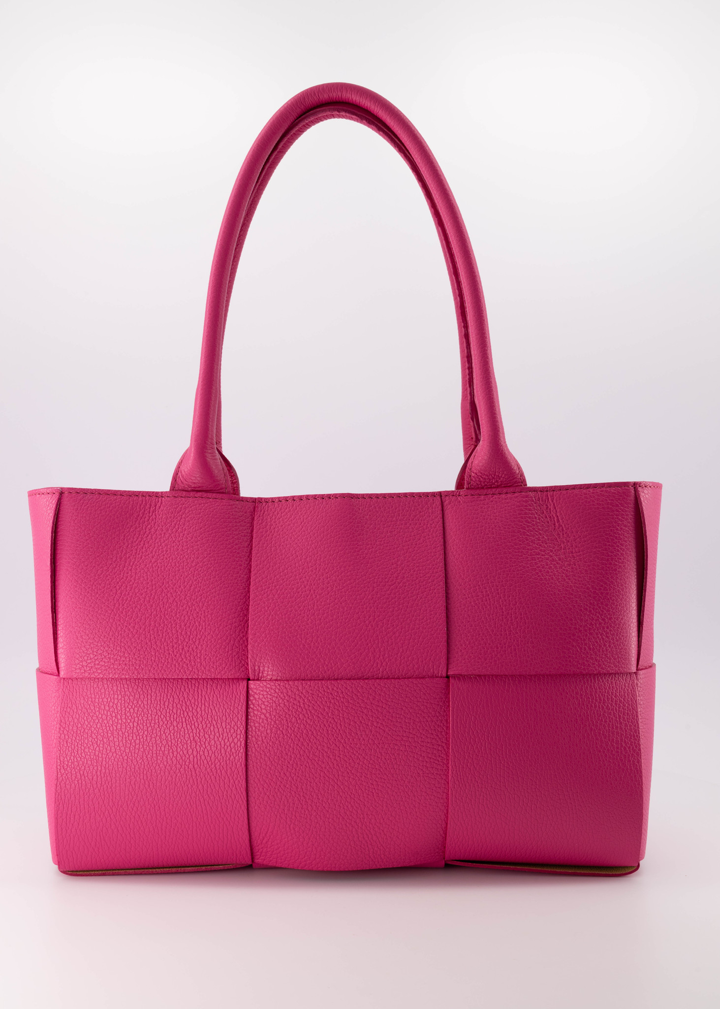 Enakshi Adorable Single Shoulder Bag Handbag for Sharon Doll Clothing  Accessories|Collectibles : Amazon.in: Toys & Games
