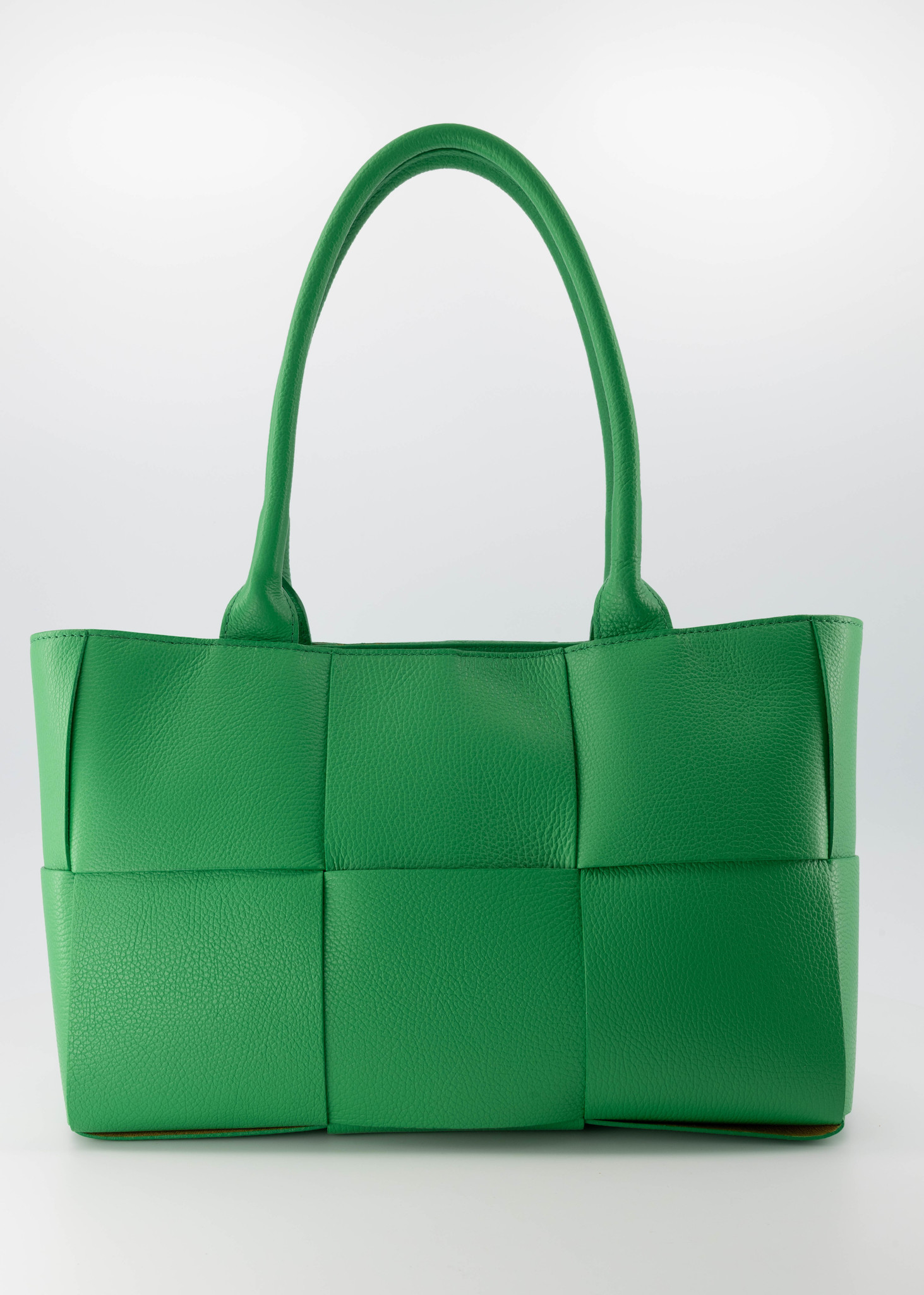 This Hermès bag puts on sideline Sharon Cuneta's rumored marital troubles  in 2008 | PEP.ph