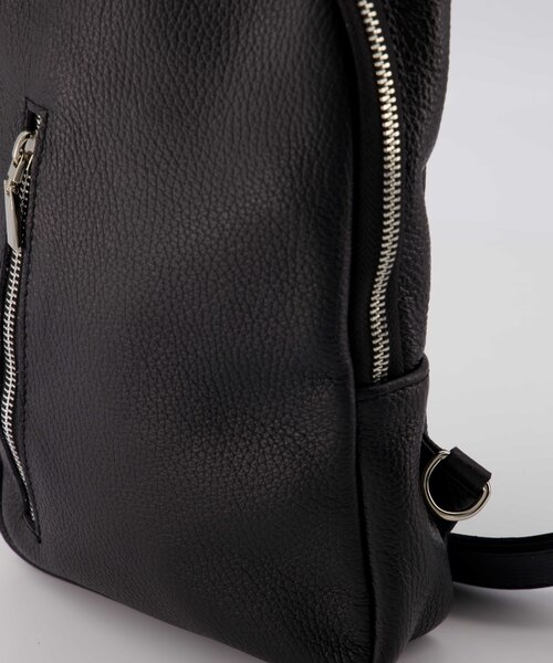 Martina - Classic Grain - Crossbody bags - Black - D28 - Silver