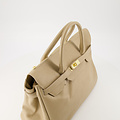 Birdie Large - Classic Grain - Hand bags - Taupe - D05 - Gold