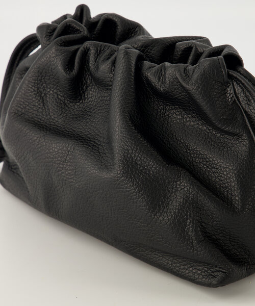 Arela - Classic Grain - Crossbody tassen - Zwart - D28 - Goudkleurig