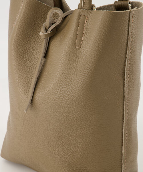 Alice  - Classic Grain - Crossbody tassen - Taupe - D40 - Zilverkleurig