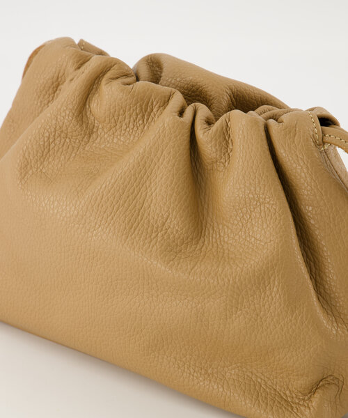 Arela - Classic Grain - Crossbody bags - Camel - D85 - Gold