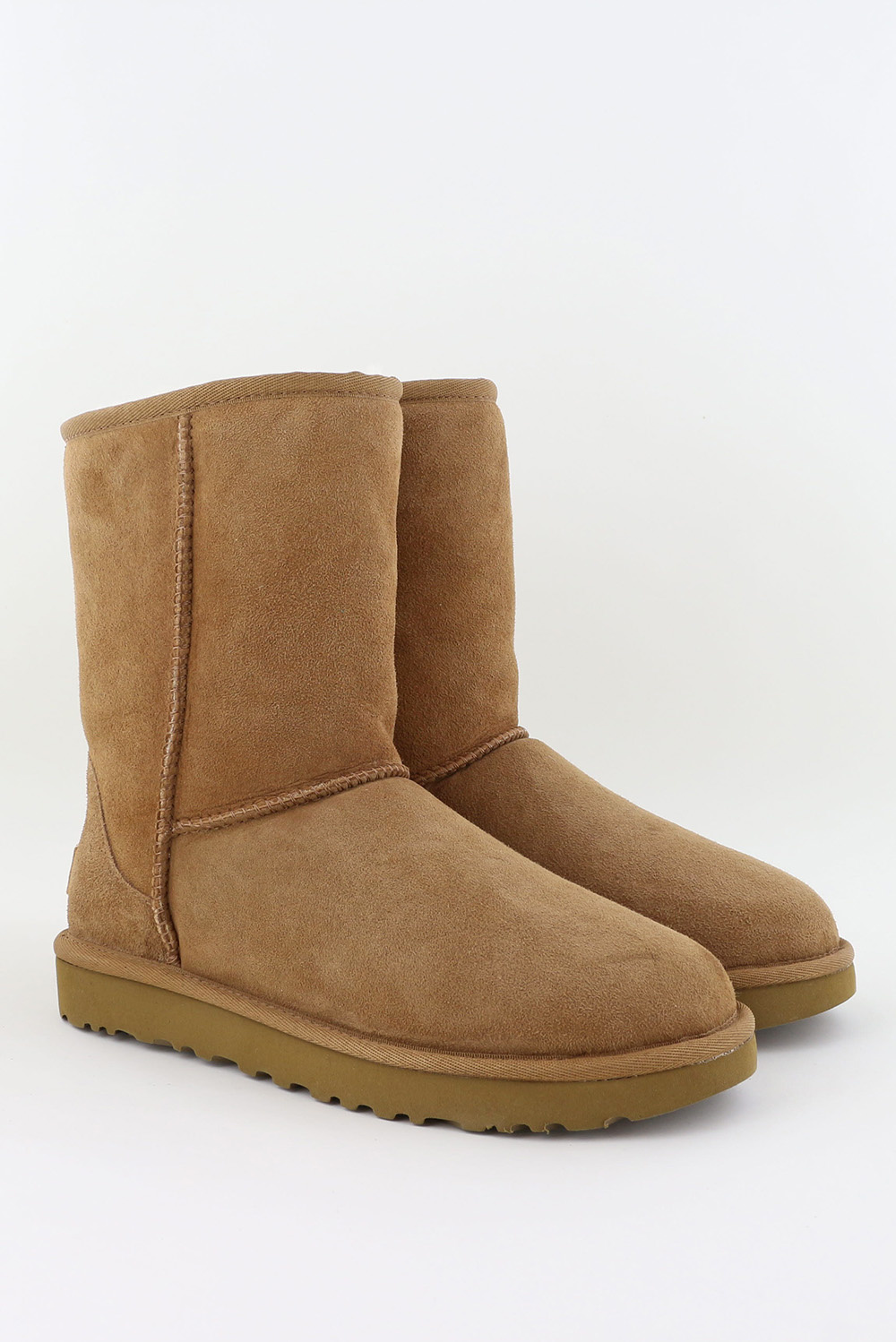 uggs cognac classic short