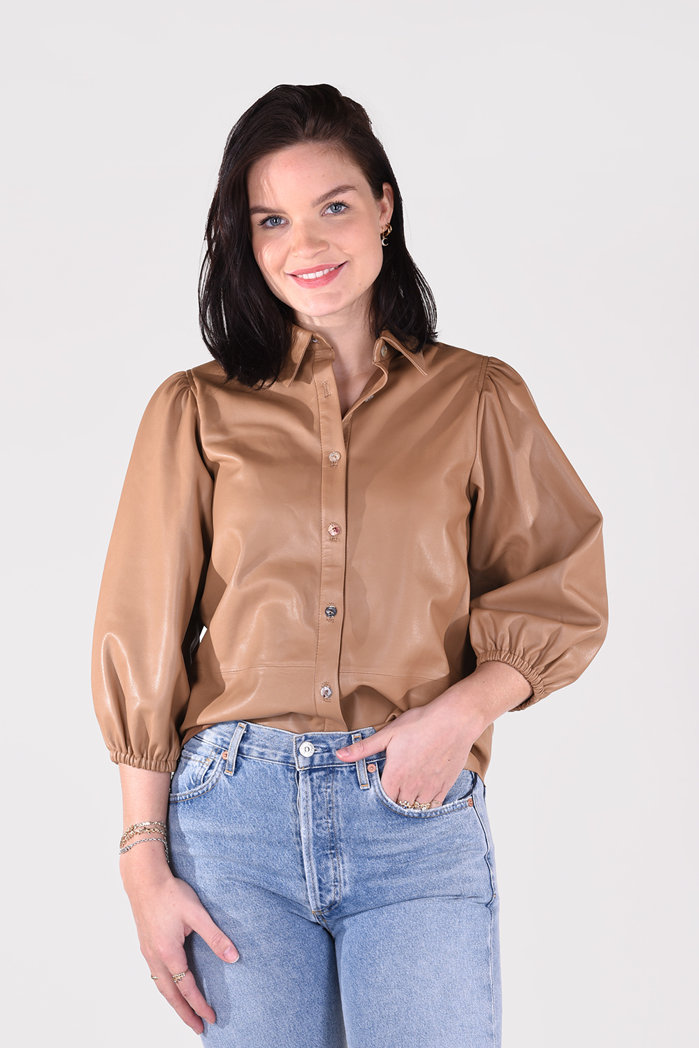 Suite 22 blouse Alaya taupe Suite 22 blouse Alaya taupe