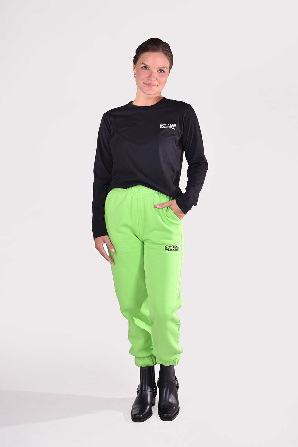Ganni t-shirt T2983 zwart Ganni t-shirt T2983 zwart