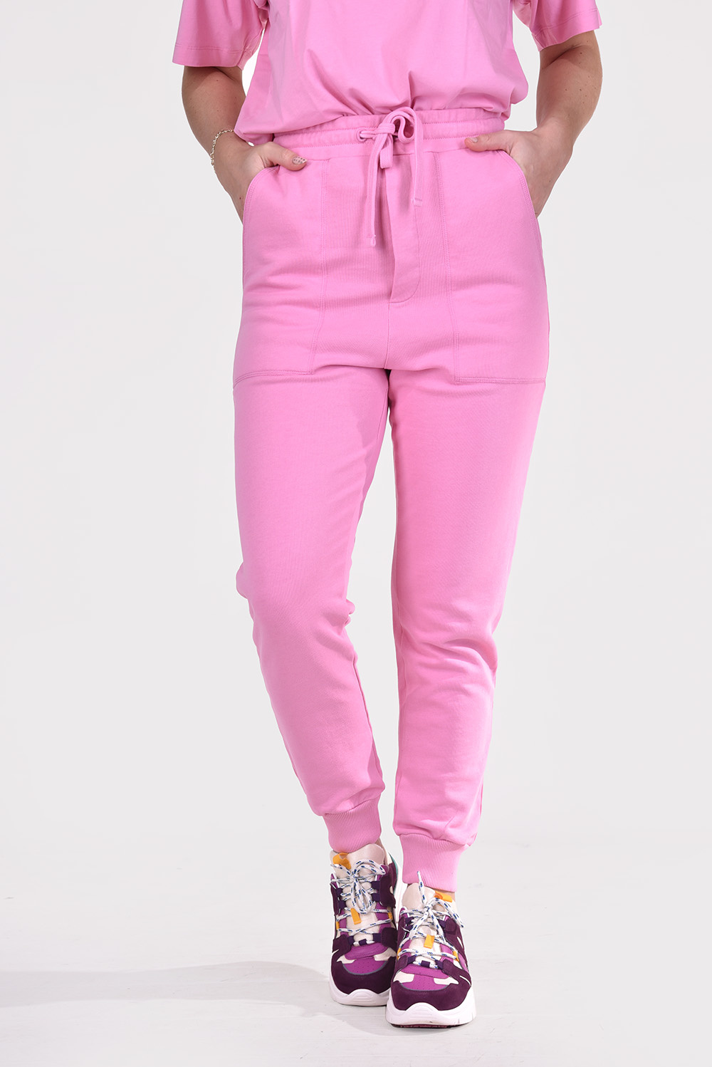 Nanushka broek Shay NU22RSPA01732 roze Nanushka broek Shay NU22RSPA01732 roze