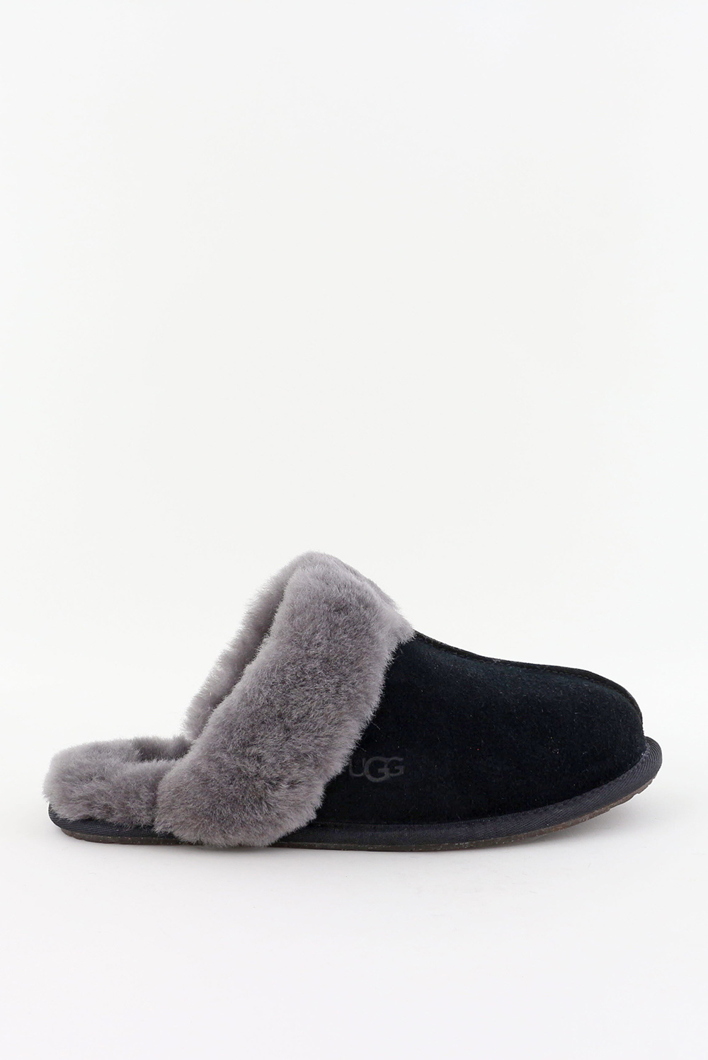 UGG sloffen Scuffette II 1106872 black/grey UGG sloffen Scuffette II 1106872 black/grey