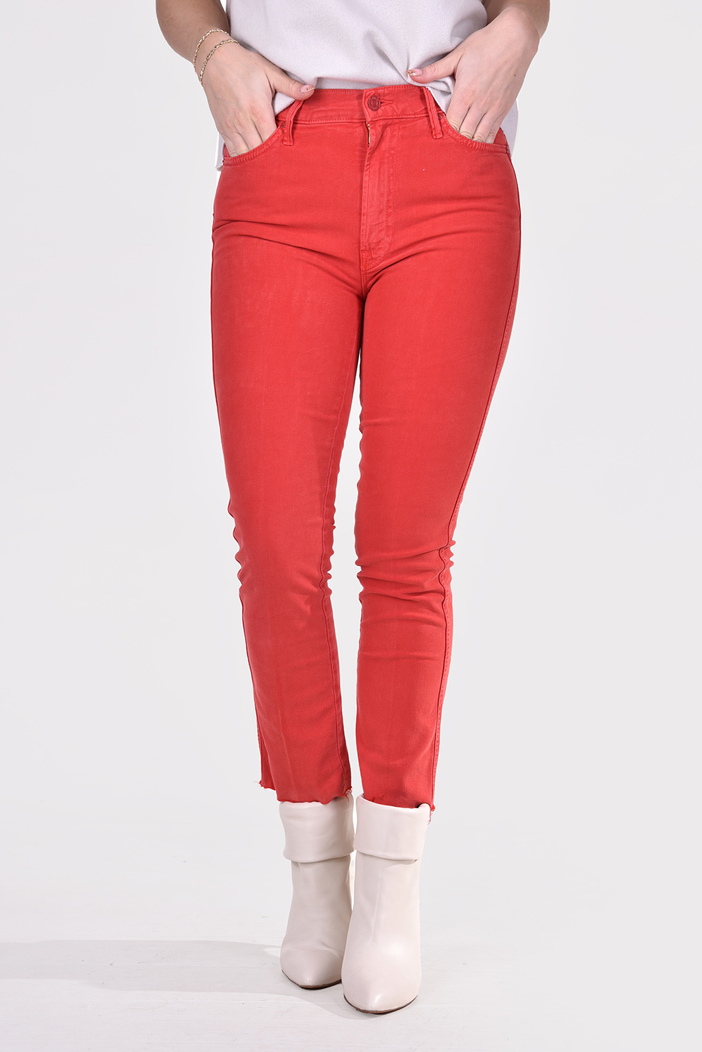 Mother jeans Rascal Ankle Fray 1226-413 rood Mother jeans Rascal Ankle Fray 1226-413 rood