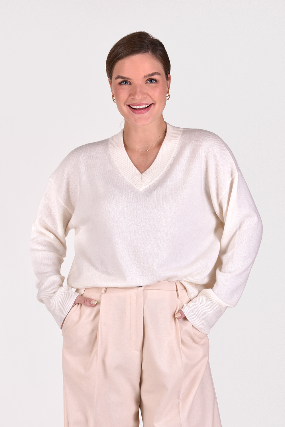 People's Republic of Cashmere trui Classic V-Neck 3297 wit People's Republic of Cashmere trui Classic V-Neck 3297 wit