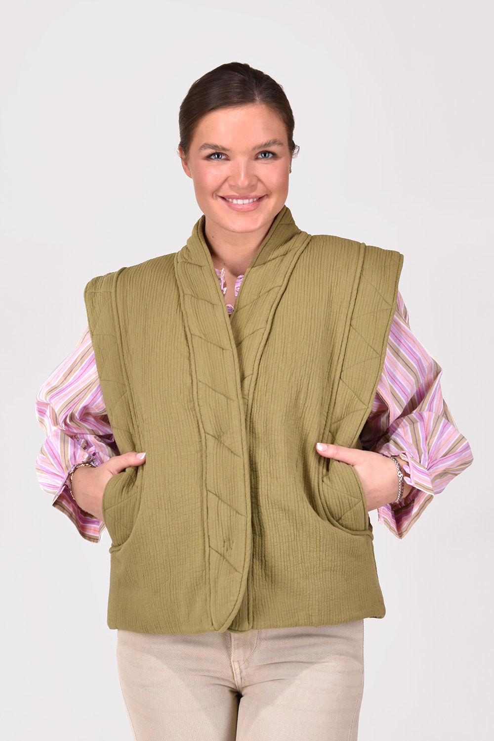 Magali Pascal gilet Dina MPRST23J06 groen Magali Pascal gilet Dina MPRST23J06 groen
