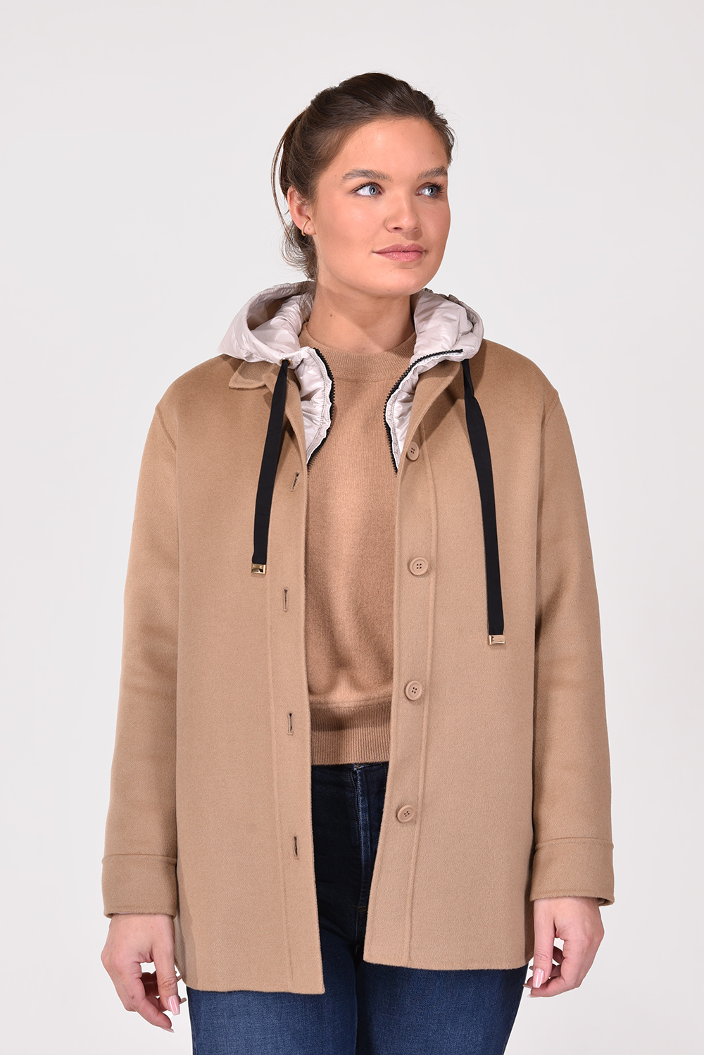 Max Mara Studio coat Pompei beige - Marjon Snieders