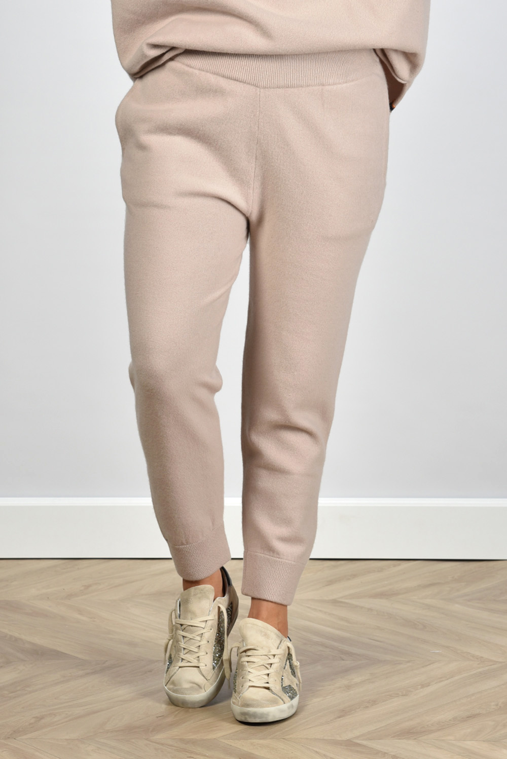 Extreme Cashmere broek Yogi 56 creme Extreme Cashmere broek Yogi 56 creme