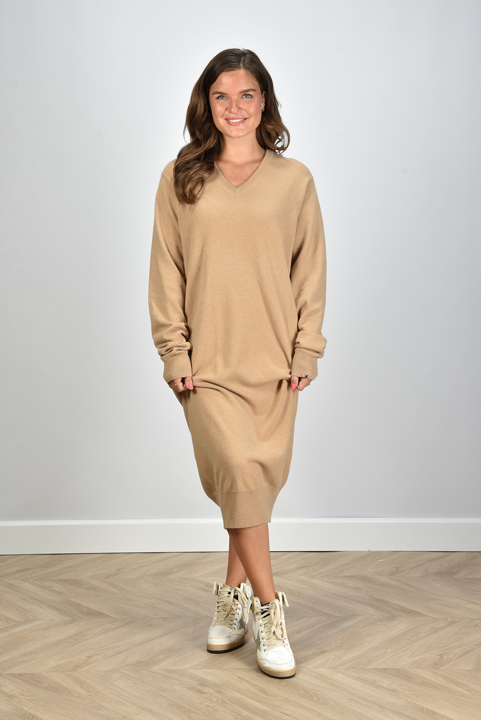 Extreme Cashmere jurk Merlin 187 camel Extreme Cashmere jurk Merlin 187 camel