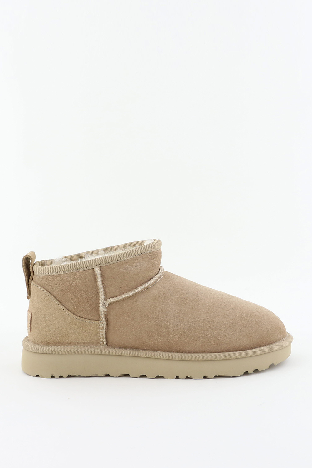 UGG enkellaarsjes Classic Ultra Mini 1116109 sand UGG enkellaarsjes Classic Ultra Mini 1116109 sand