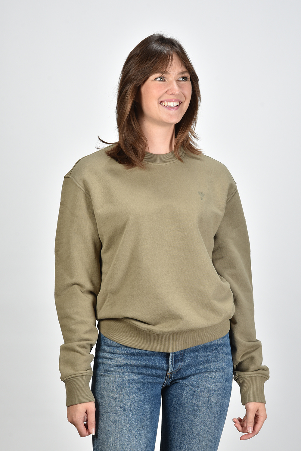 Ami Paris trui Ami de Coeur USW003.730 taupe Ami Paris trui Ami de Coeur USW003.730 taupe