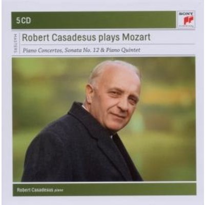 Plays Mozart