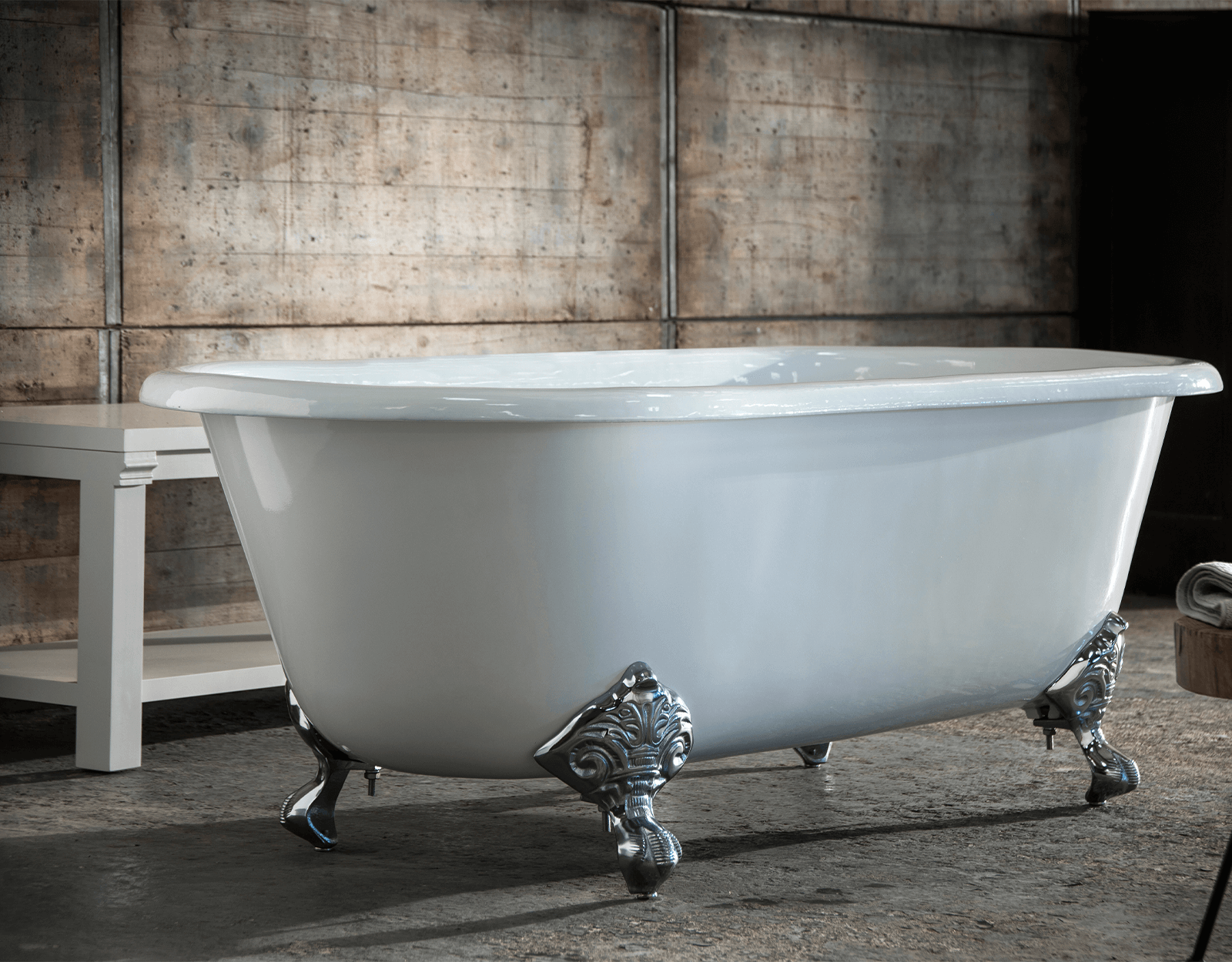 Loodgieter Ontwikkelen aardolie Klassiek vrijstaand gietizjeren bad met pootset Cheverny 1850 -  TheClassicHouse - de klassieke badkamer en keuken specialist