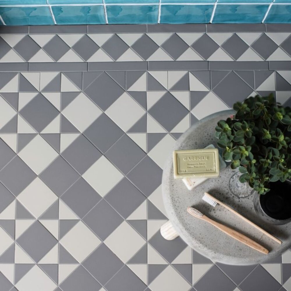 OS VFT Patterns OS Victorian Floor Braemar (Revival Grey & Dover White)