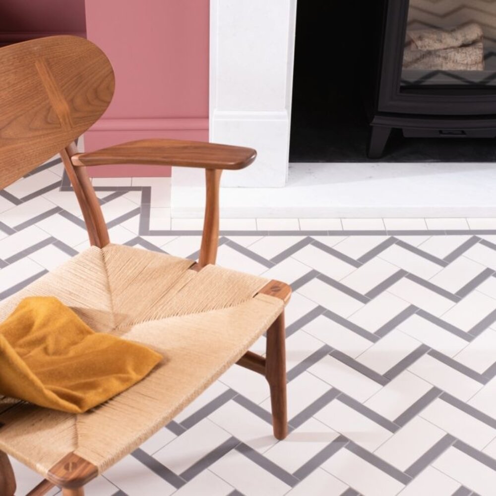 OS VFT Patterns OS Victorian Floor Stornoway  (Black & Dover White)