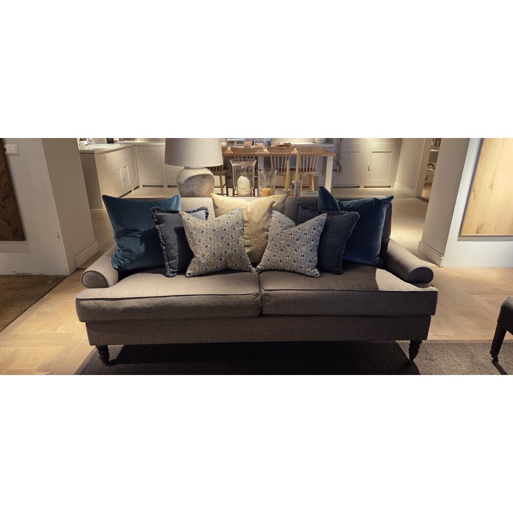 Neptune Sofa ex showroom: Neptune zitbank George