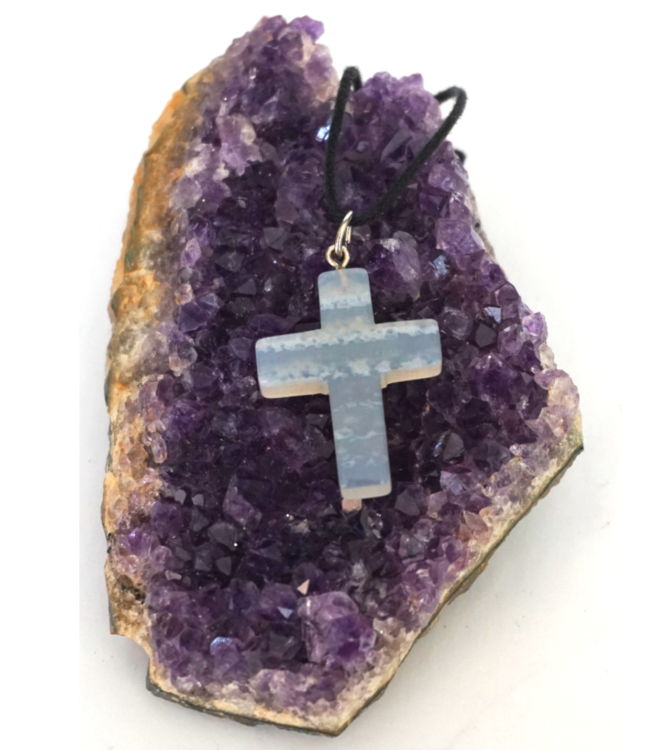 Ketting met agaat kruis
