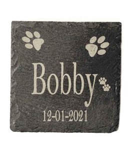 Memorial stone with animal paws | Slate