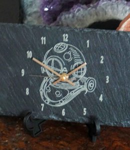 Uhr mit Taucherhelm/ eigener Entwurf