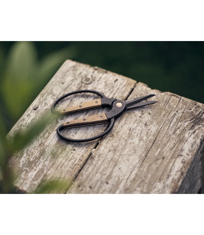 Barebones Tuinschaar klein - Walnoot