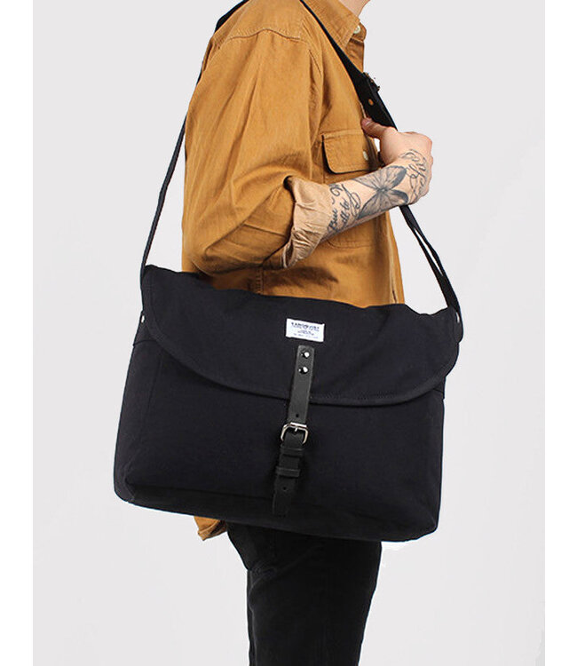 Sandqvist Schoudertas Jack GROUND Black