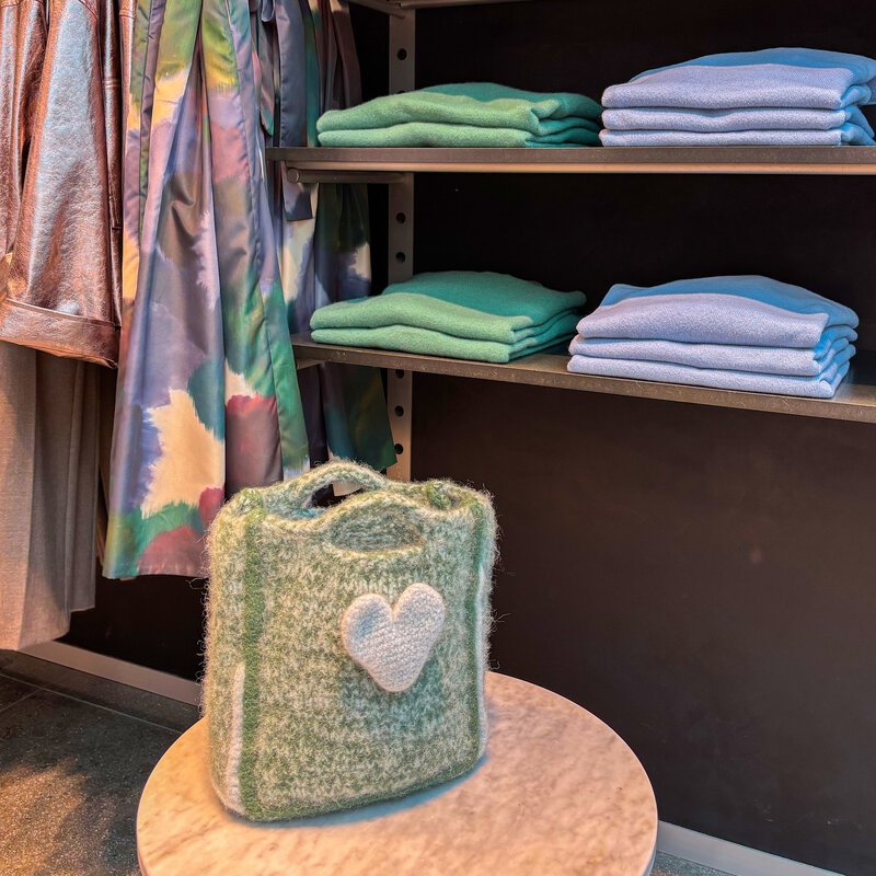 WOLLIGE TAS MET DE JUISTE BOODSCHAP