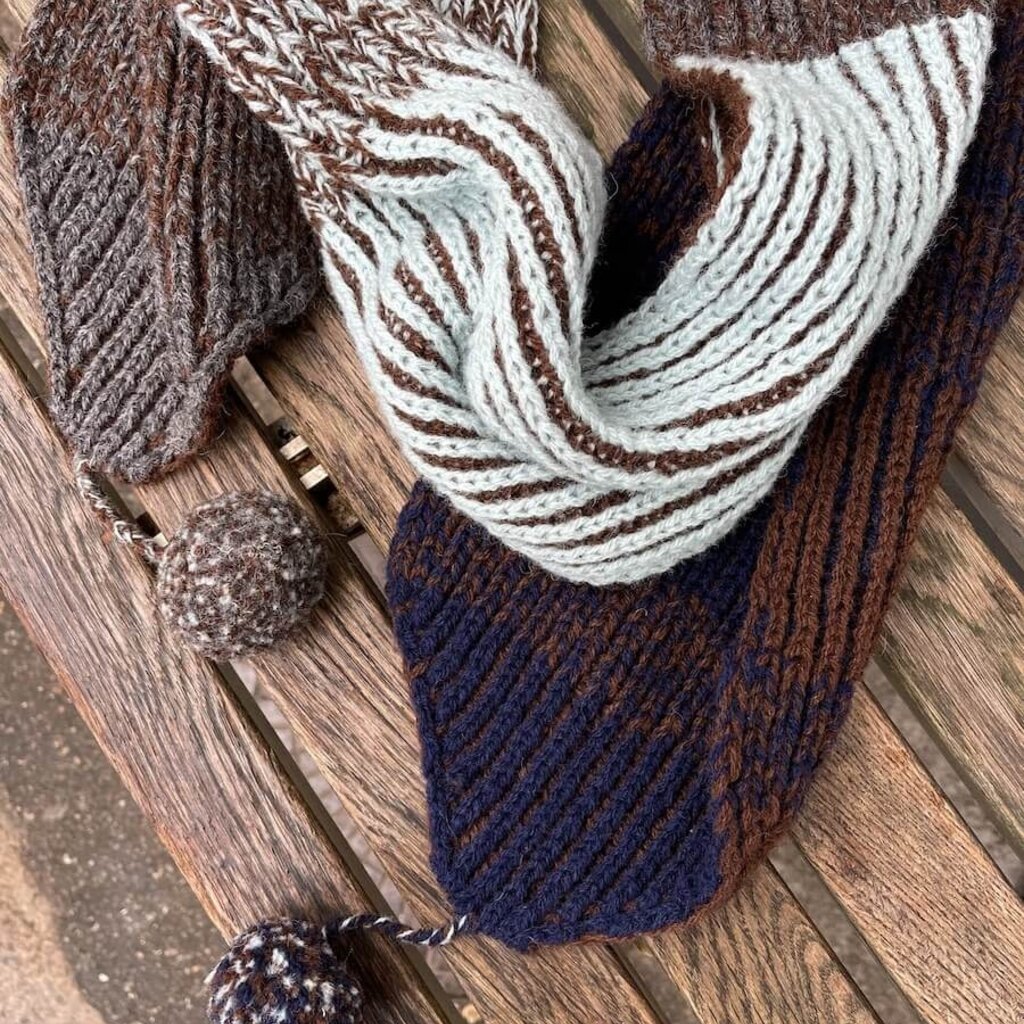 STRUCTURE SCARF