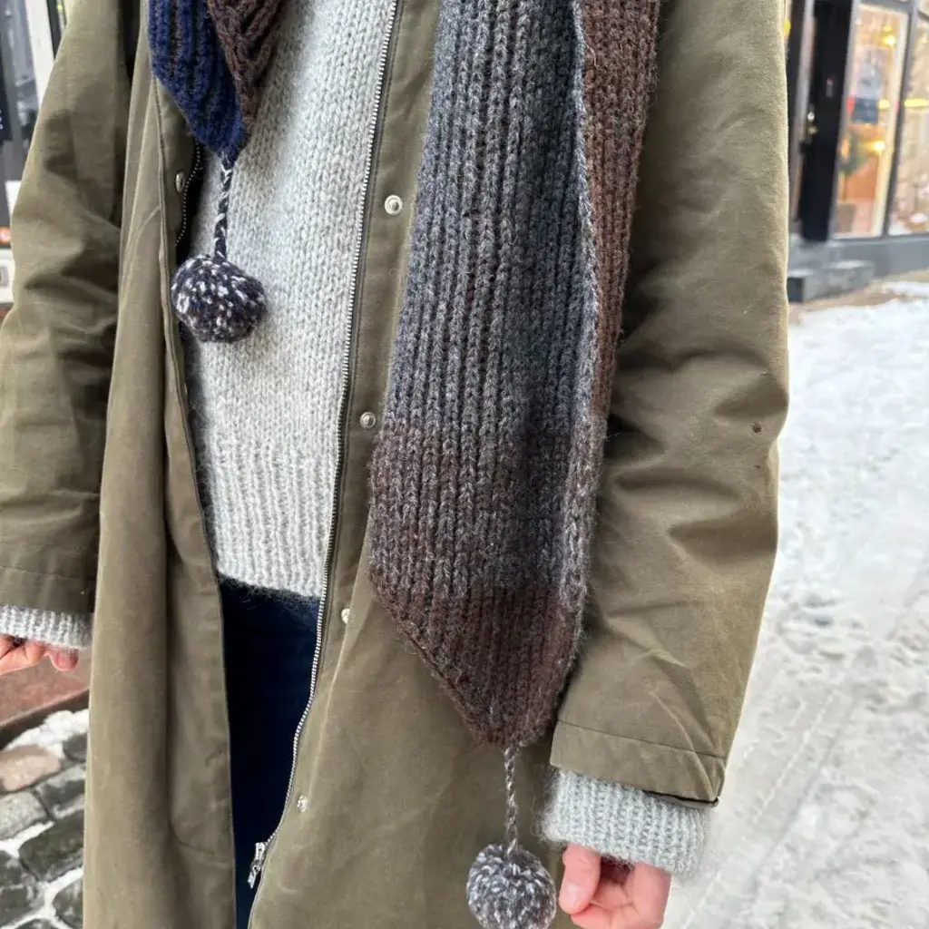 STRUCTURE SCARF