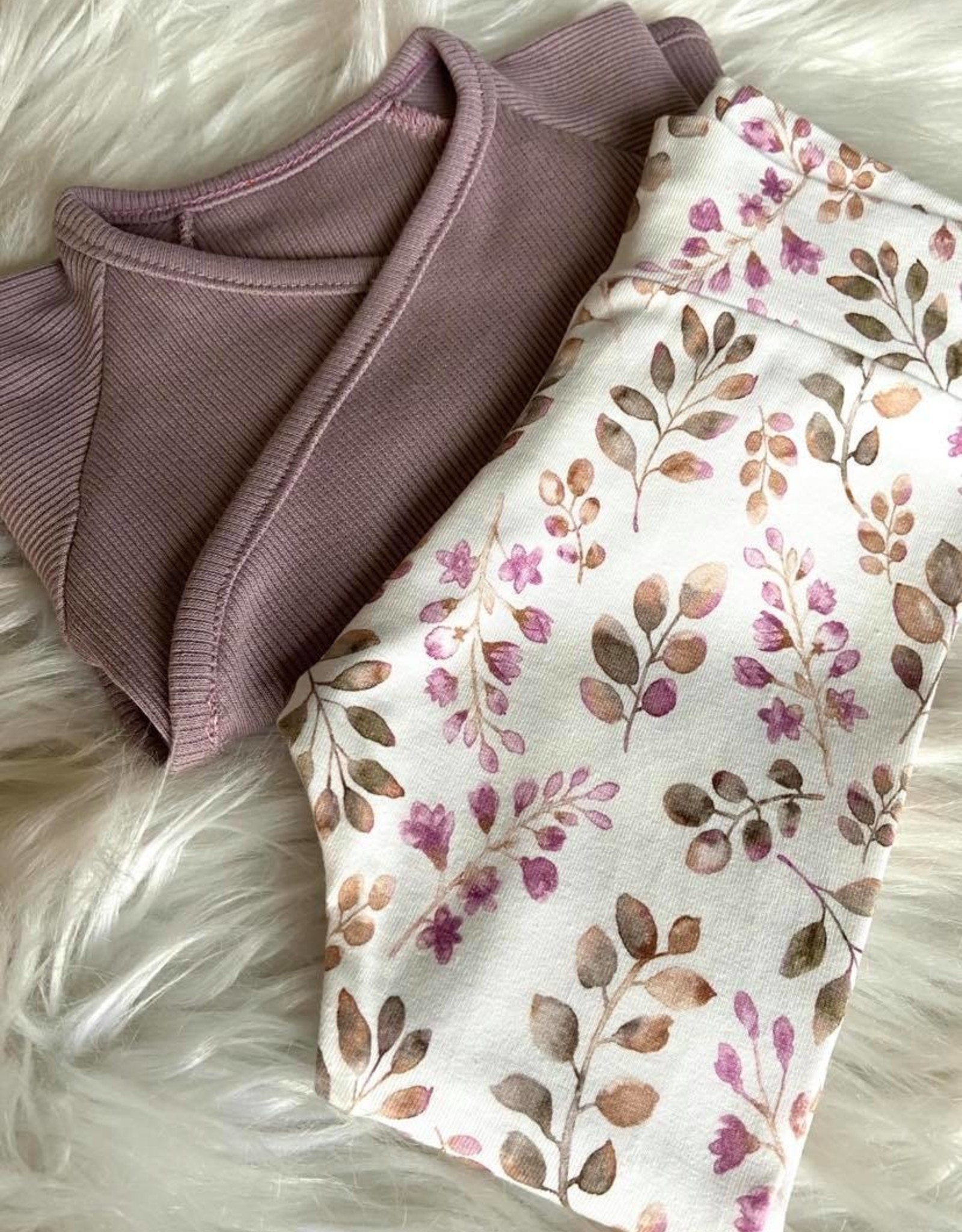 Family fabrics Purple dove rib