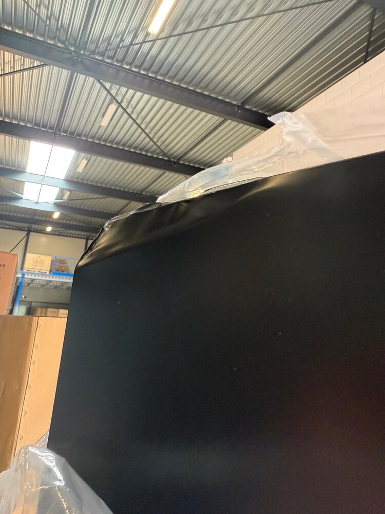 ''Lichte schade'' Luxe Display Koelkast – 1-Deurs – Geforceerde Koeling – Glasdeur – Zwart Interieur & Exterieur – 540x580x1900mm