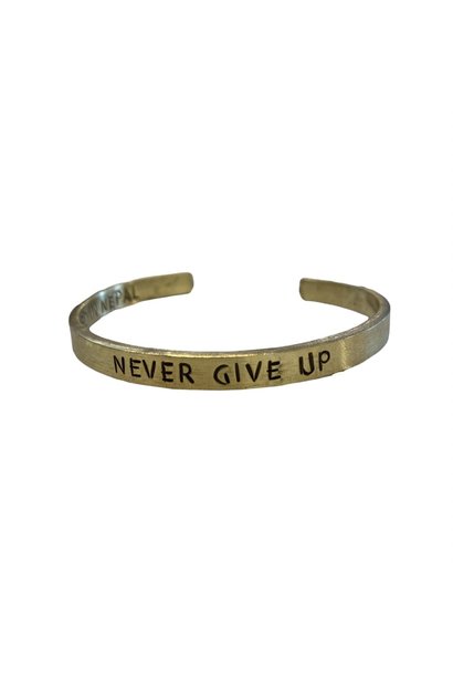 Bracelet Never Give Up