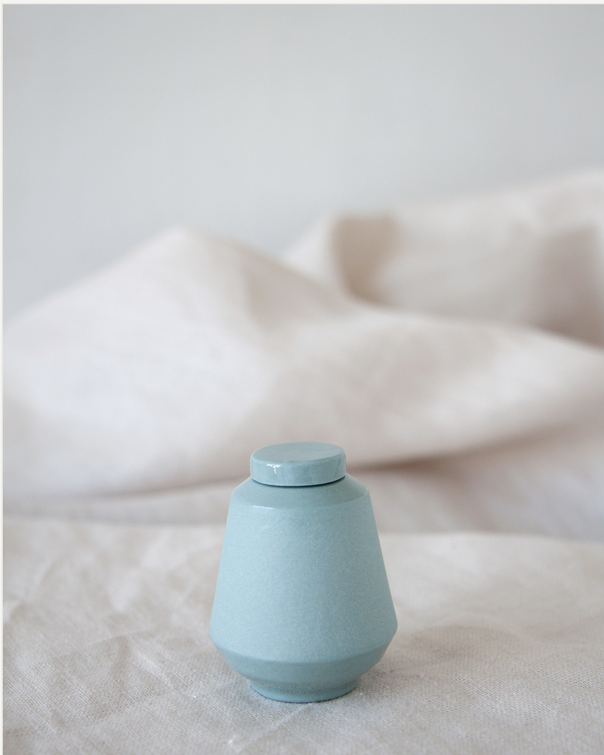 Urn Light Green - Roosmarijn Knijnenburg-1