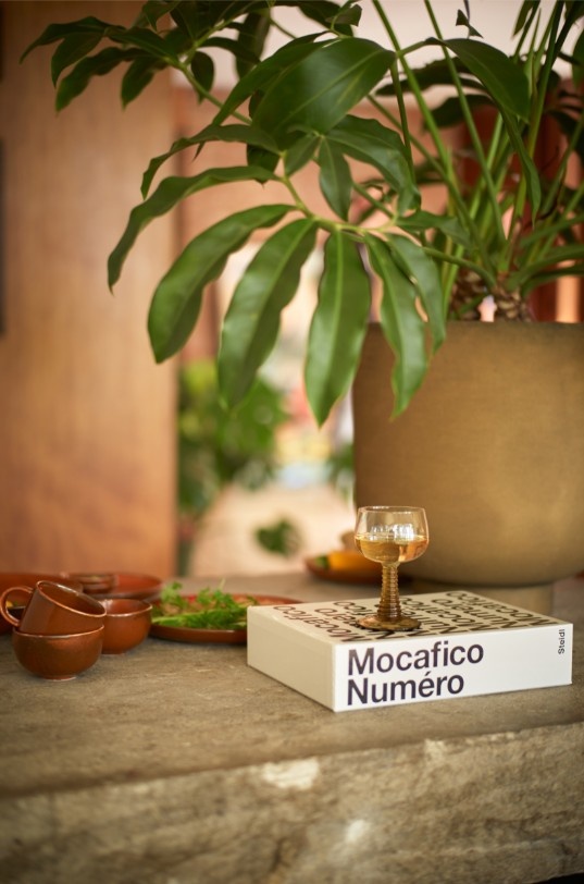 Wine Glass Swirl Green High - HK Living-2