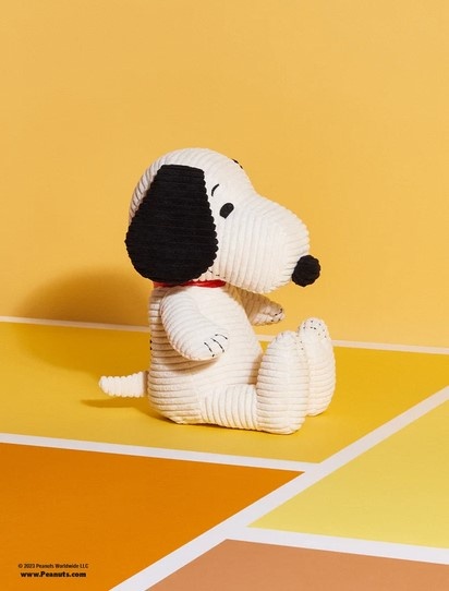 Snoopy Sitting Corduroy Cream in giftbox - Peanuts-3