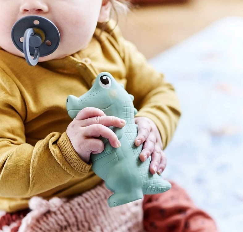 Rubber Toy Charlie Crocodile - Petit Monkey-3