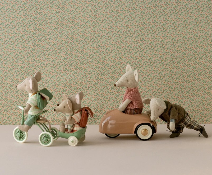 Tricycle Hanger - Green - Maileg-2