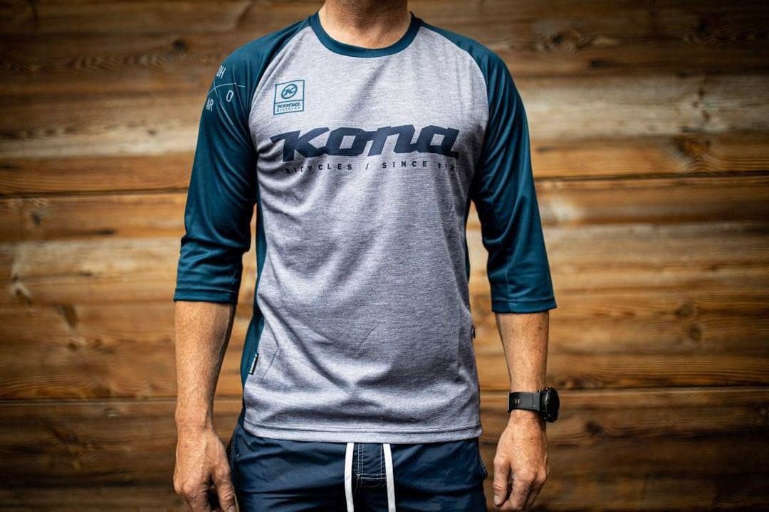 thumbnail interactive-video image 1 of Kona New Spirit Men’s Short Sleeve Cycling Jersey – Gray, Race Fit, Quick Dry, XL-XXL 1 of 4