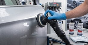 Auto krassen onzichtbaar maken: Welke blanke lak en polijstmiddel heb je nodig?