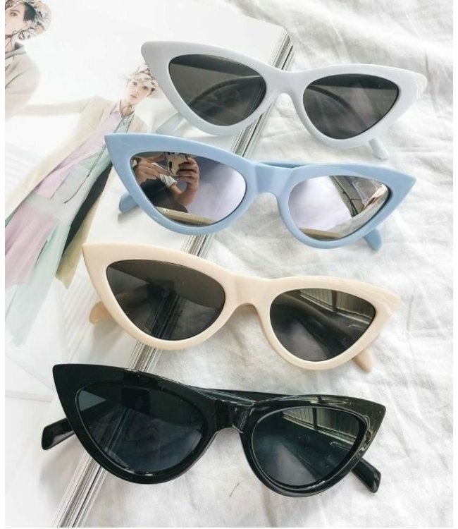 Gigi Cateye Sunglasses / White