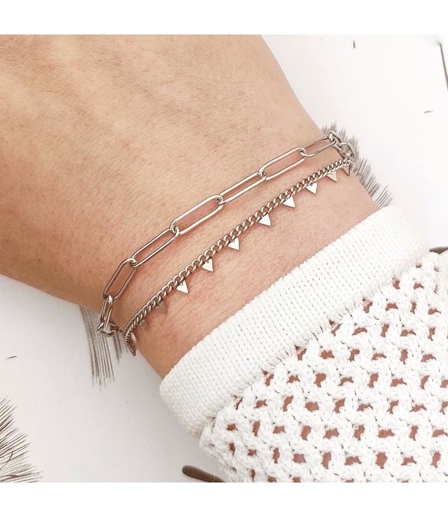 Tiny Triangle Bracelet