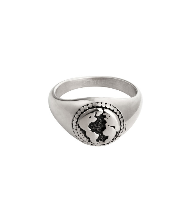 The World Signet Ring