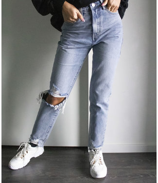 Ripped Knee Mom Jeans