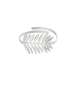 Laurel Ring