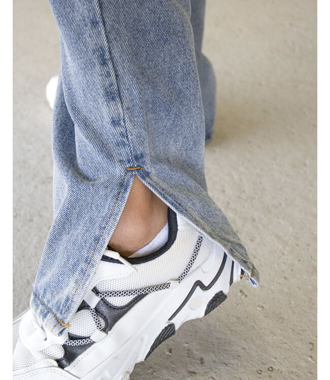 Split Mom Jeans Petite